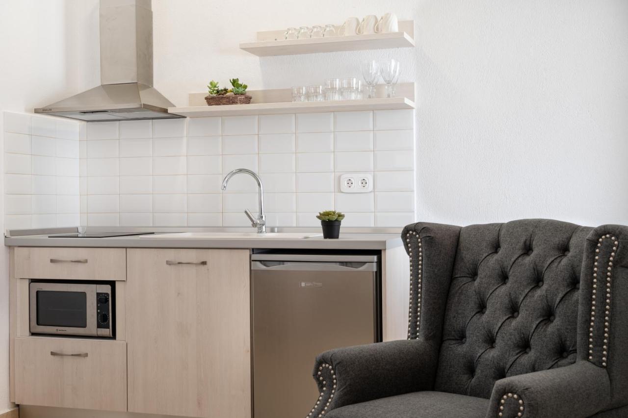 Komitsa Luxury Apartments 네아 로다 외부 사진