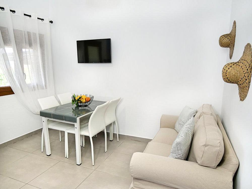 Komitsa Luxury Apartments 네아 로다 객실 사진
